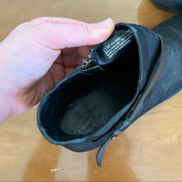 BP Black Chelsea Booties - Picture 3 of 3